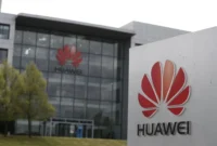 Huawei Pimpin Penjualan Wearable Global di Awal 2025